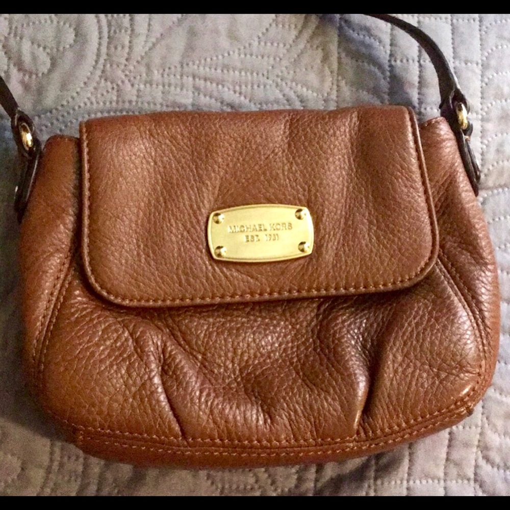 **AUTHENTIC** Michael Kors purse